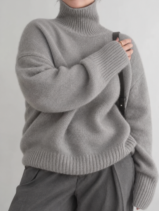 Mary | Cashmere Turtleneck Sweater